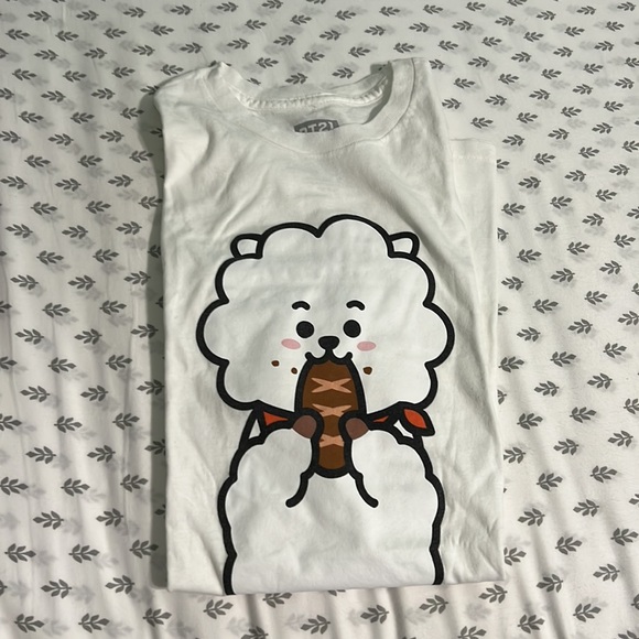 BT21 RJ Bread T-Shirt - Picture 3 of 4